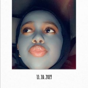 Meet your Posher, Muna